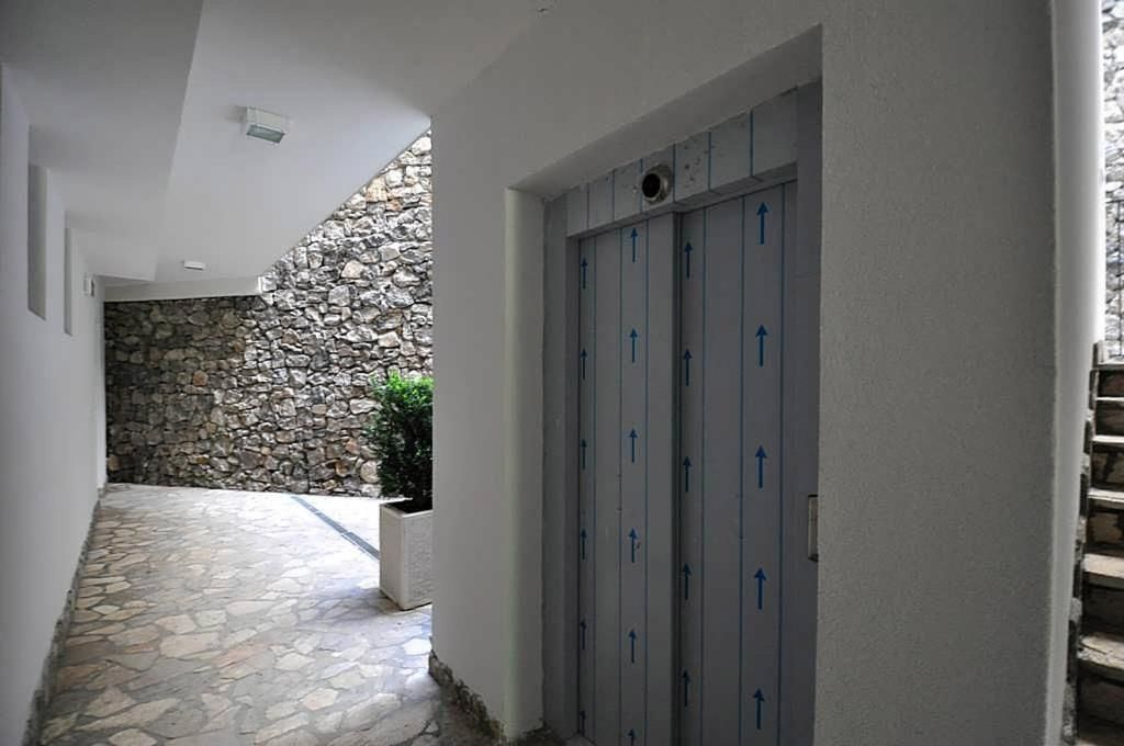 Апартаменты Apartment Przno Maestral Свети-Стефан-33